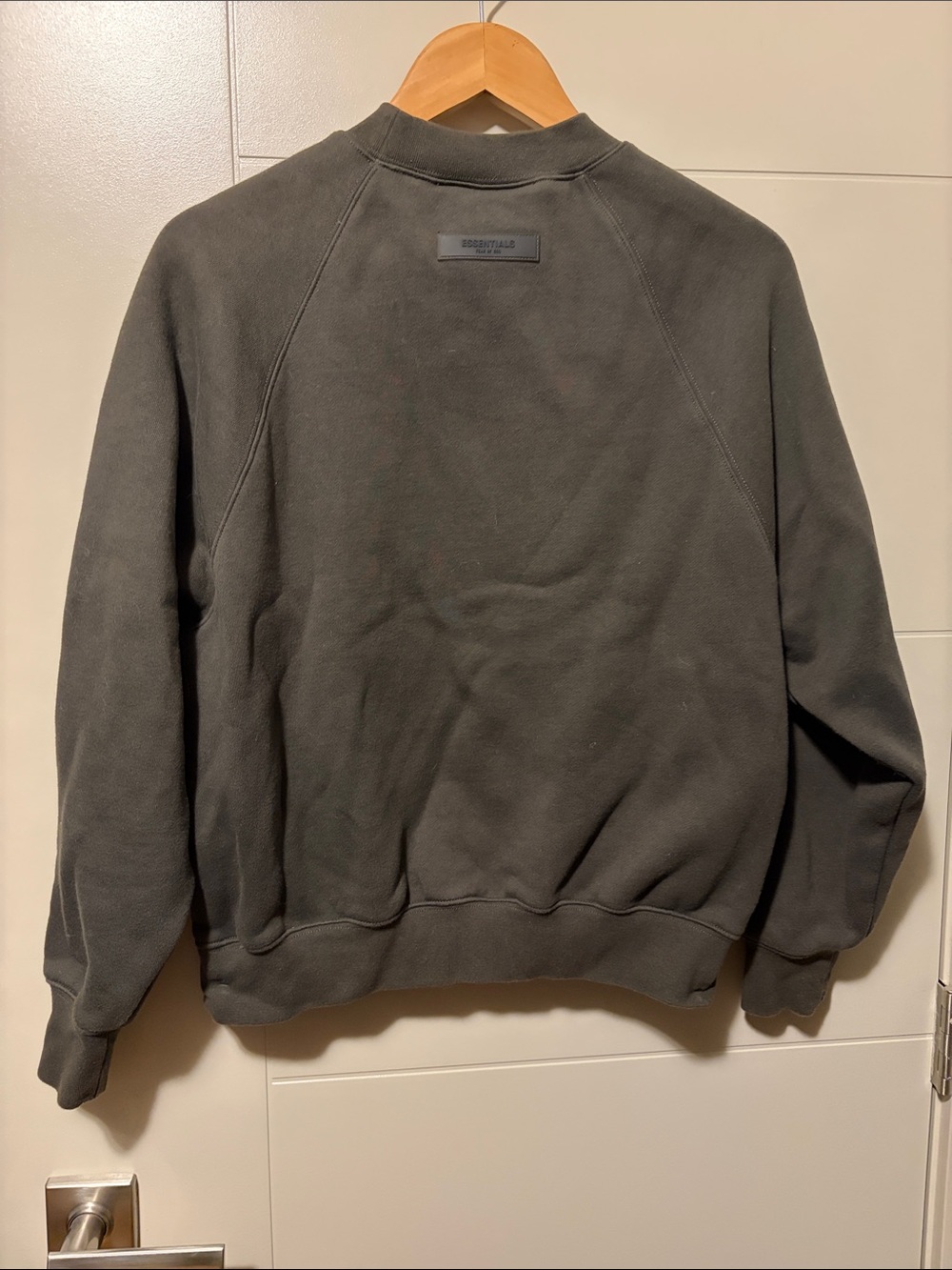 Essentials Fear of God Crewneck Sweatshirt - Charcoal - Picture 5 of 5